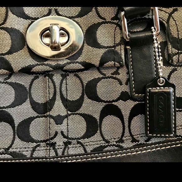 Authentic Coach Handbag - Picture 4 of 12